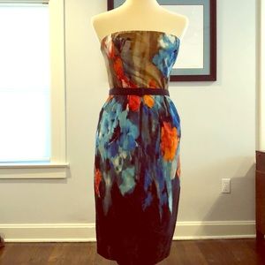 Lovely sleeveless dress with artistic flair.
